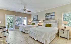 2533 Tennis Villas Efficiency